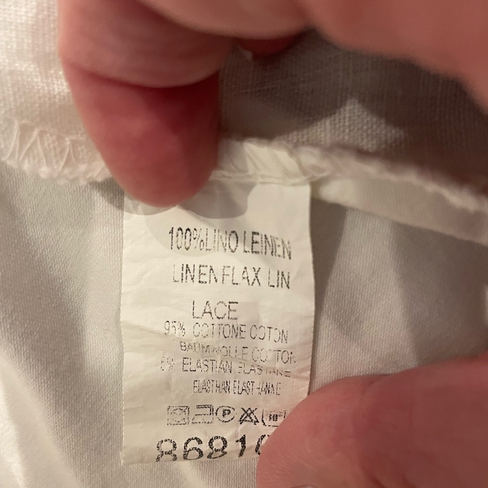 Adorable linen white dress in front and regular back  great details ! - Picture 4 of 4
